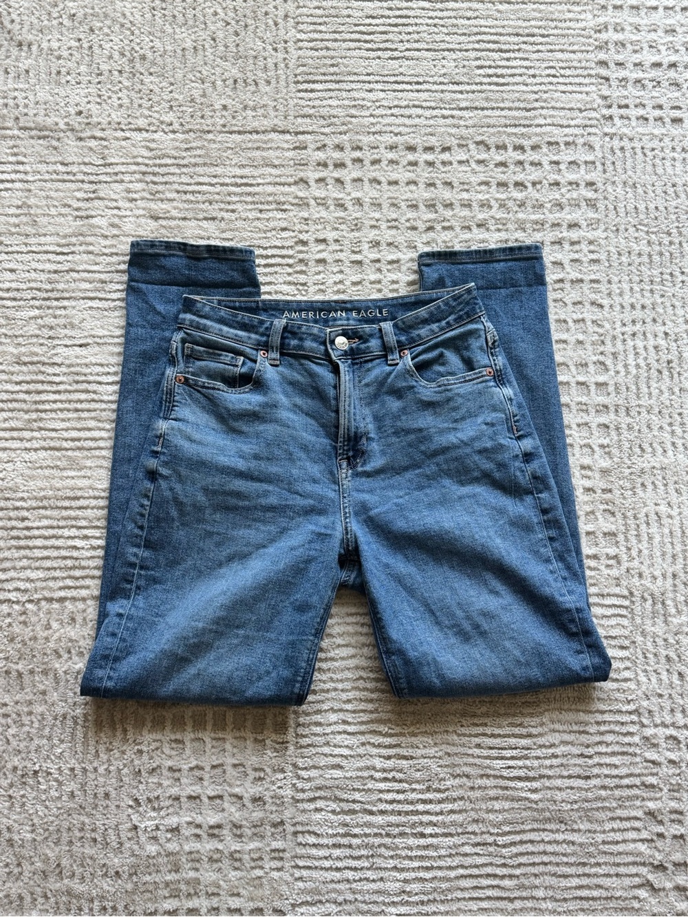 American Eagle Outfitters Mom Jeans